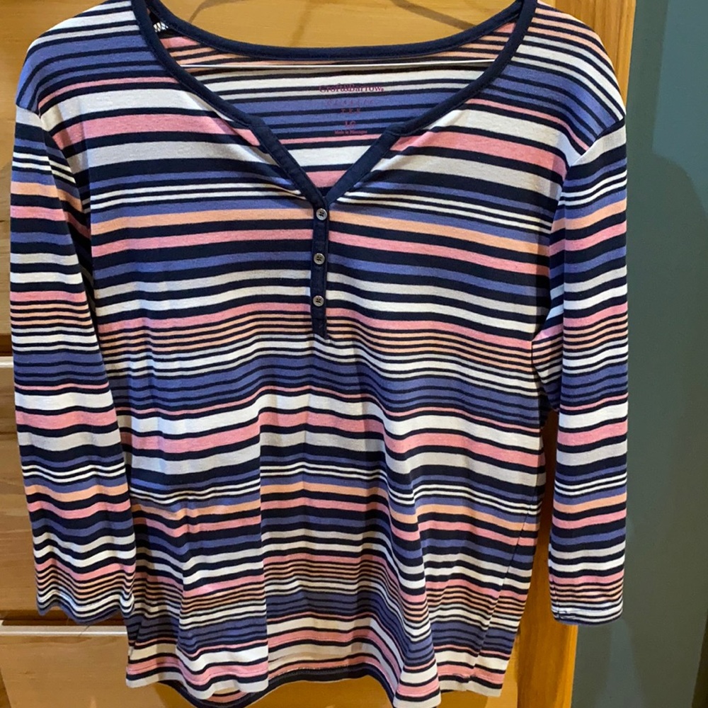 Women’s quarter length blouse